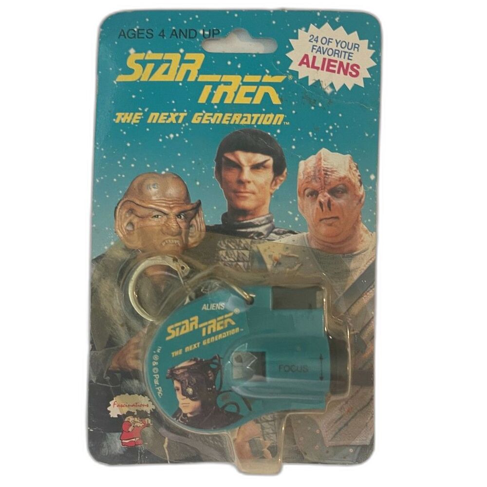 Star Trek TNG Crew Keychain Click Viewer 24 Alien pics Fascinations 1993 Sealed